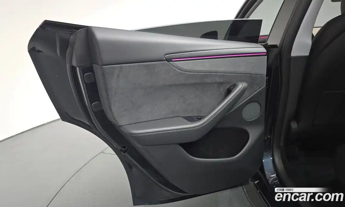 Tesla Model Y 2025 0.2 гидро, фото 14