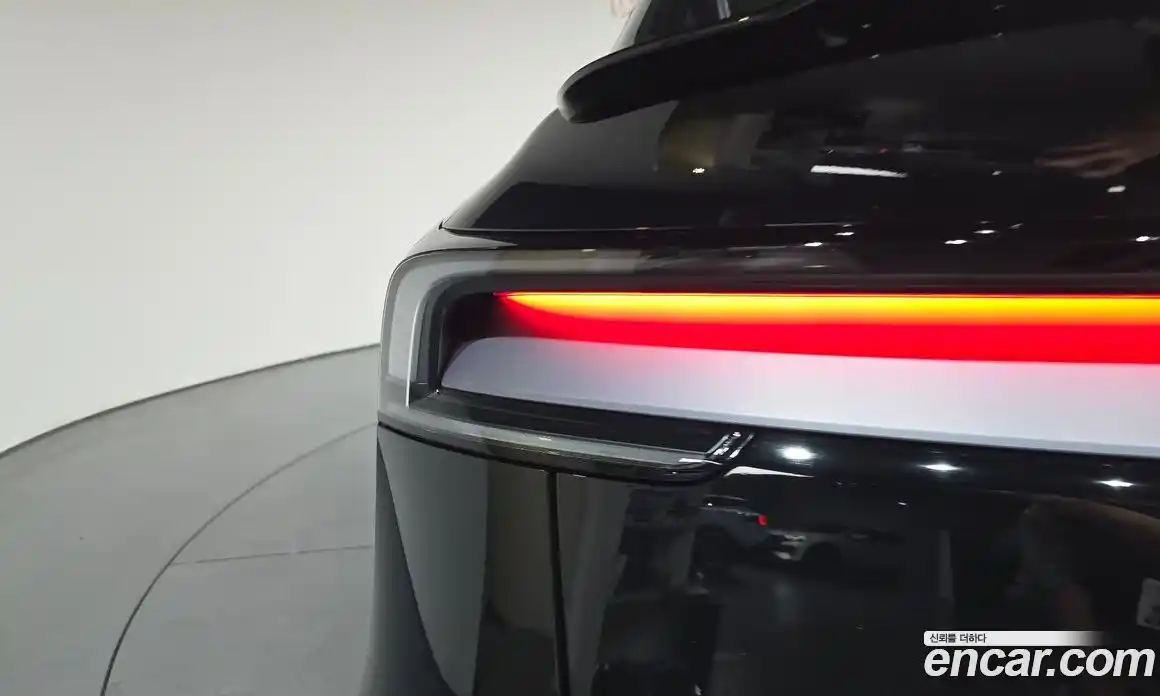 Tesla Model Y 2025 0.2 гидро, фото 8