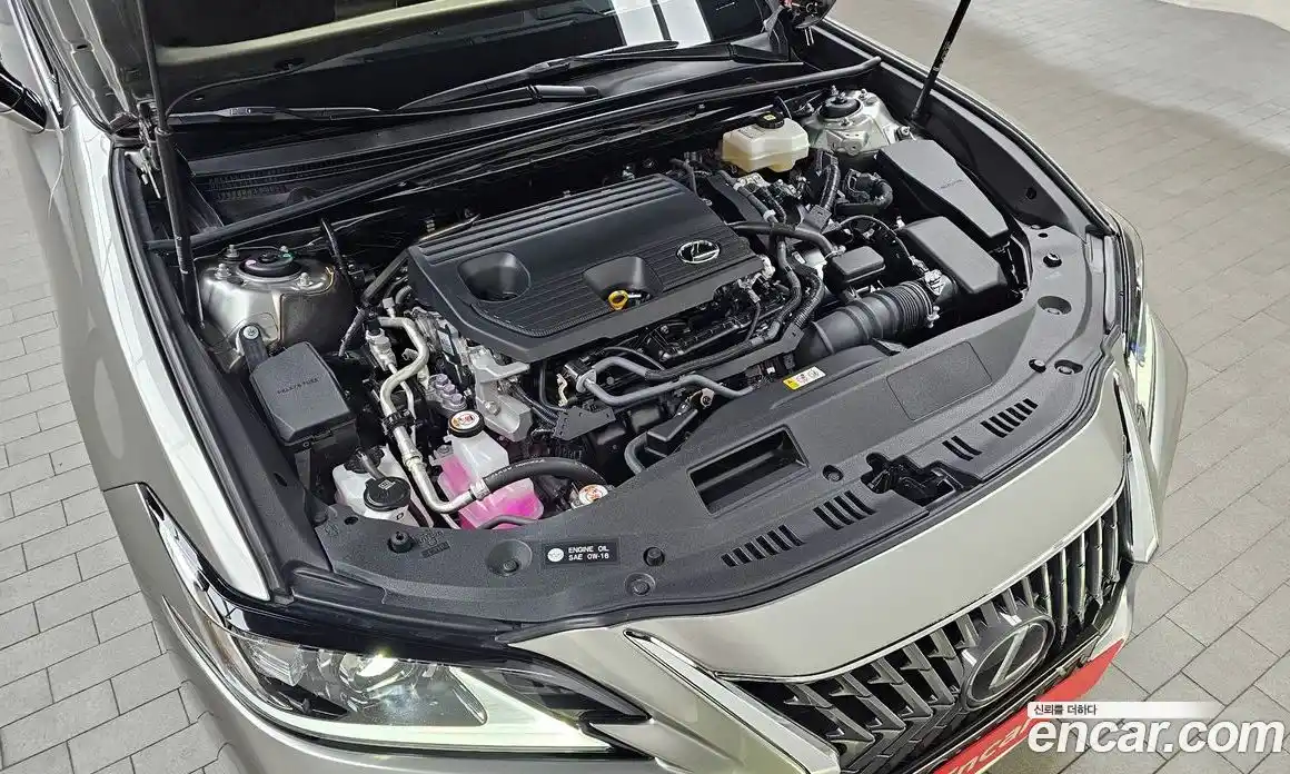 Lexus ES 2023 2.5 гидро, фото 6