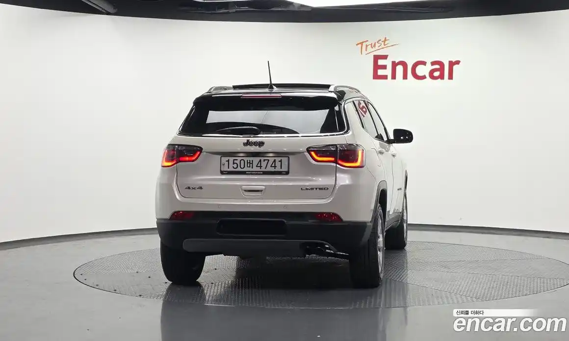 Jeep Compass 2019 2.4 автомат (гидро), фото 4