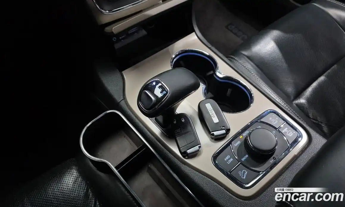Jeep Cherokee 2015 3.0 автомат (гидро), фото 9