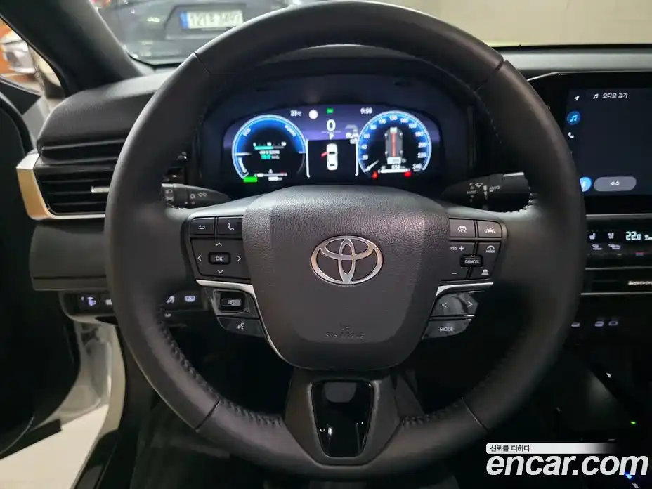 Toyota Camry 2025 2.5 гидро, фото 14