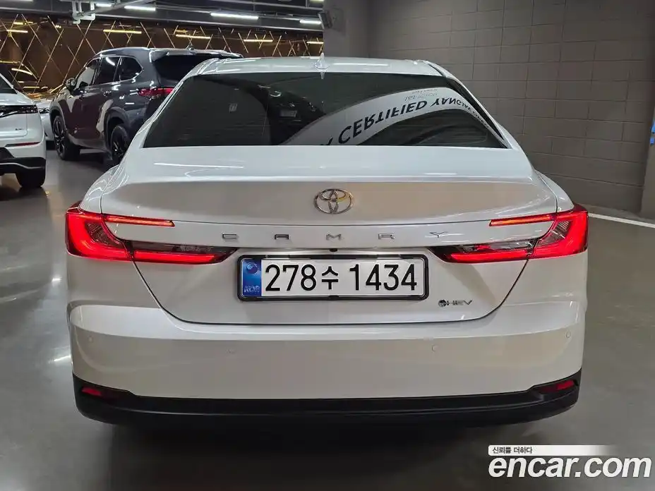 Toyota Camry 2025 2.5 гидро, фото 4