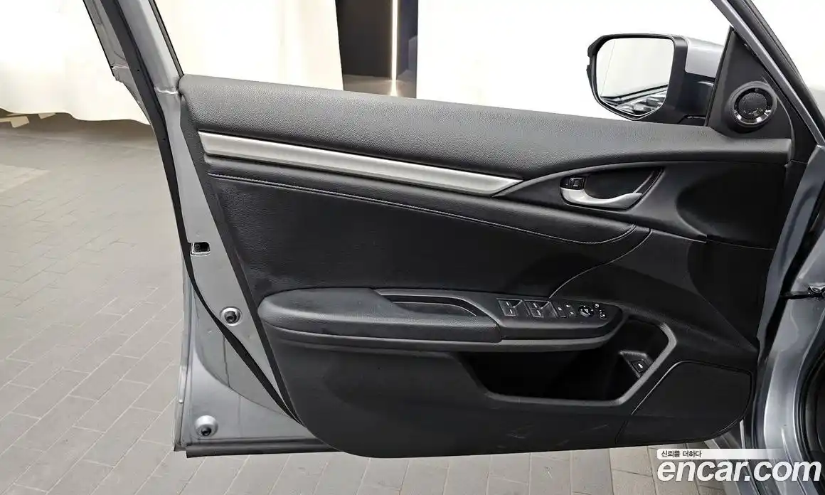 Honda Civic 2017 2.0 автомат (гидро), фото 14