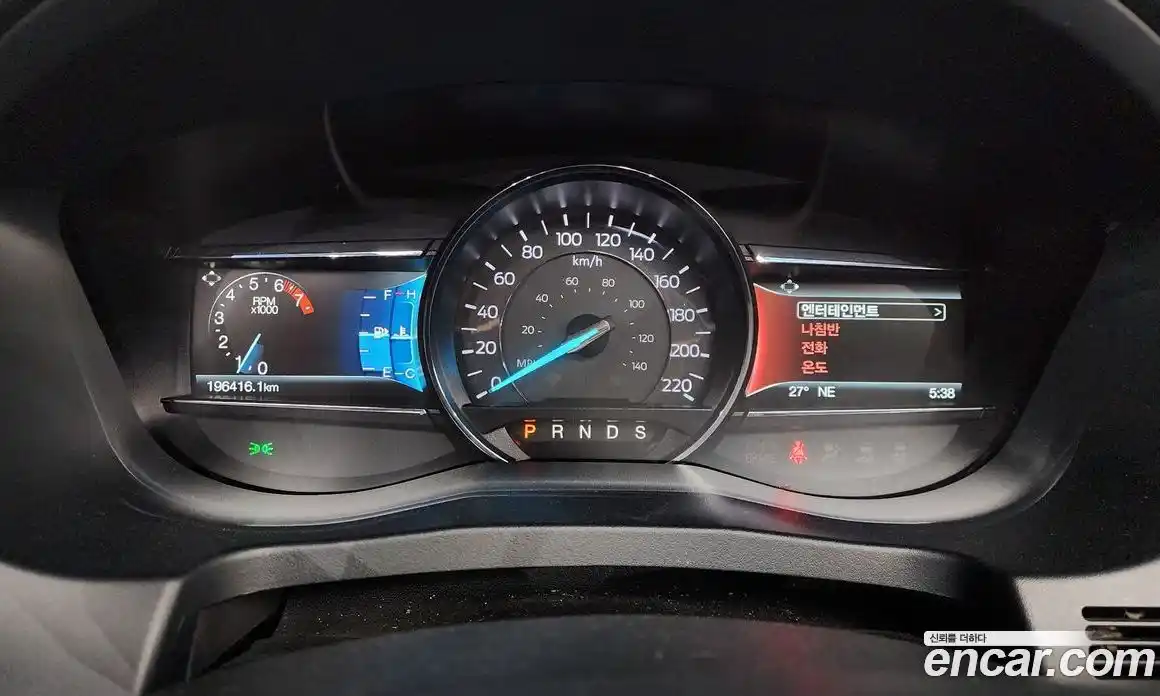 Ford Explorer 2018 2.3 автомат (гидро), фото 8