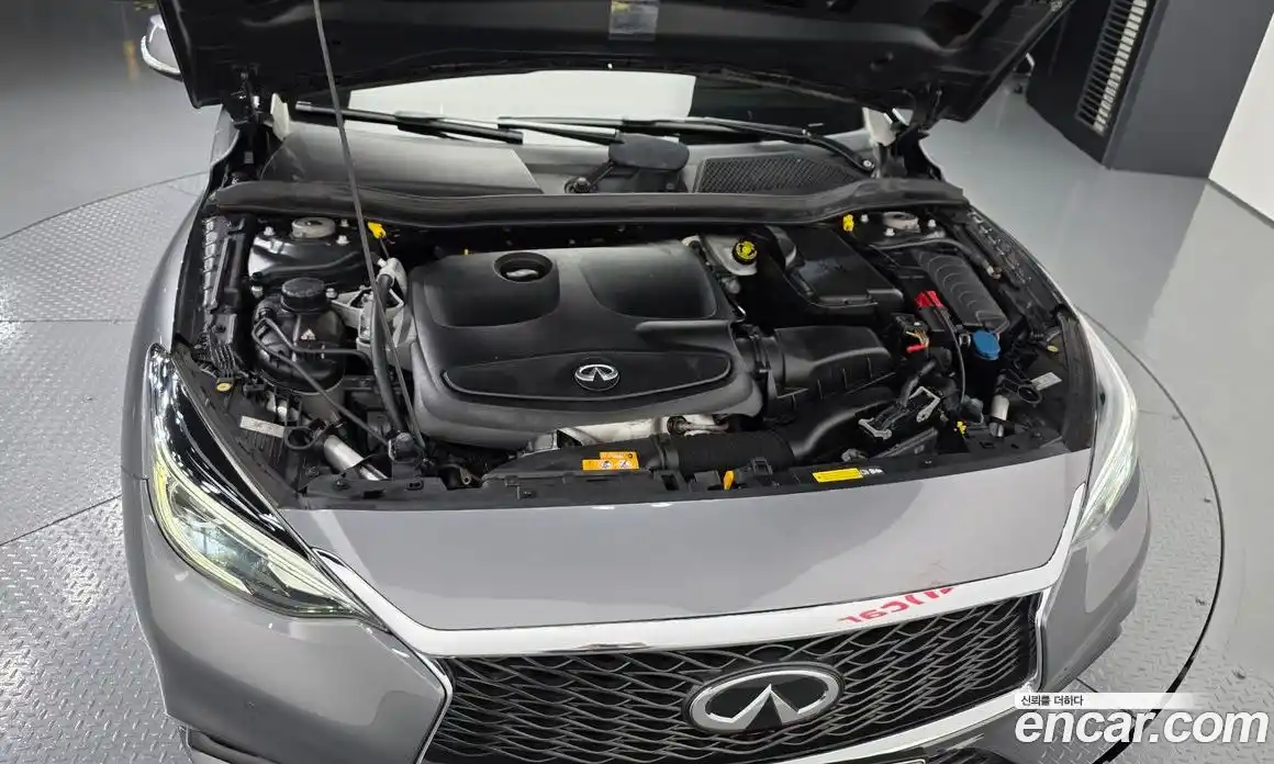 Infiniti Q30 2018 2.0 гидро, фото 6