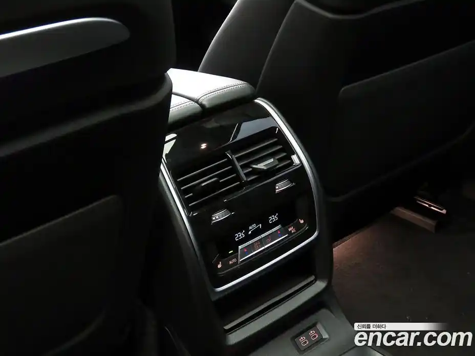 BMW X7 2025 3.0 автомат (гидро), фото 15