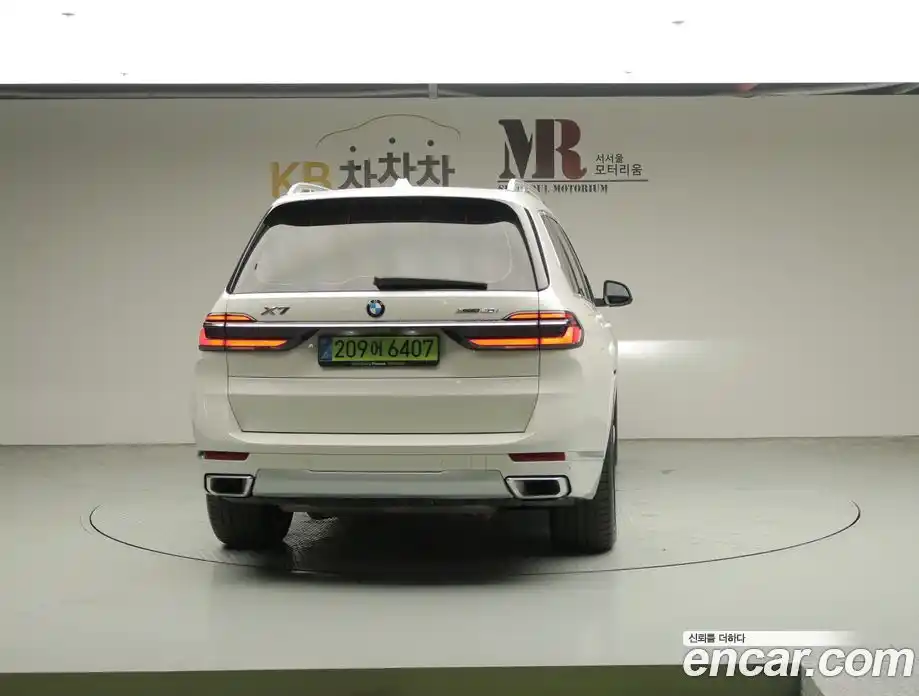 BMW X7 2025 3.0 автомат (гидро), фото 4