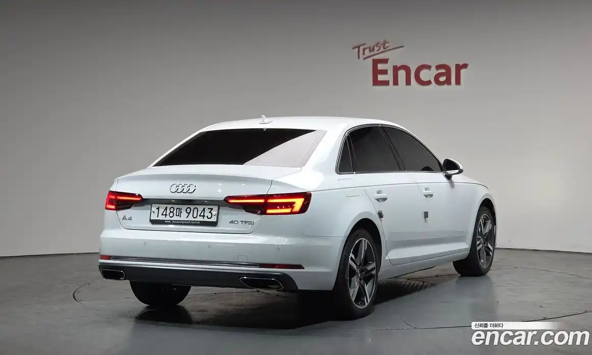Audi A4 2019 2.0 автомат (гидро), фото 1