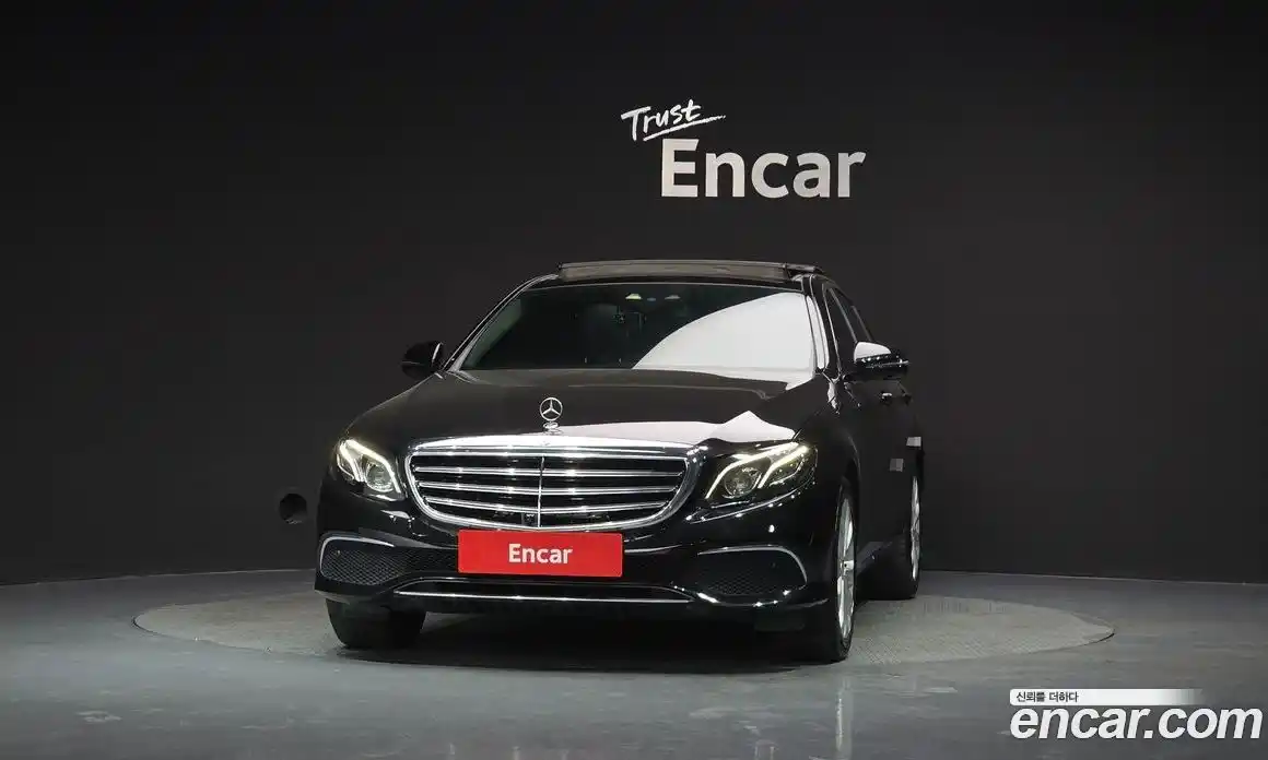 Mercedes-Benz E-Class 2016 2.0 автомат (гидро), фото 3