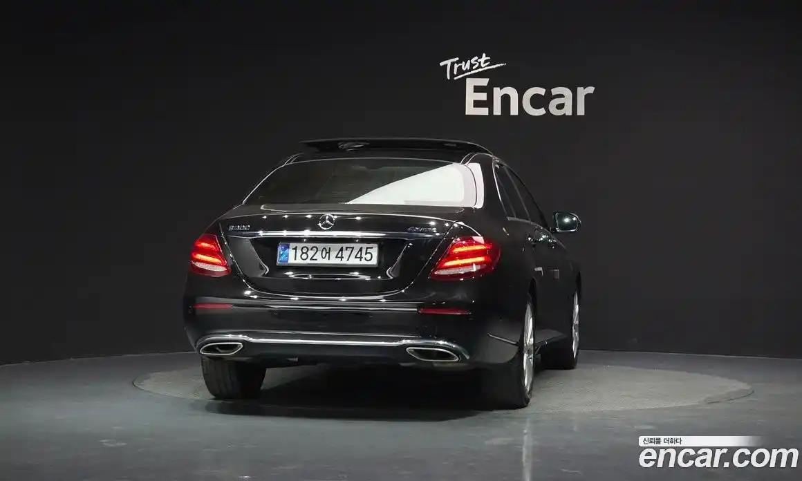 Mercedes-Benz E-Class 2016 2.0 автомат (гидро), фото 4