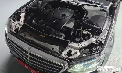 Mercedes-Benz E-Class 2016 2.0 автомат (гидро), миниатюра 6