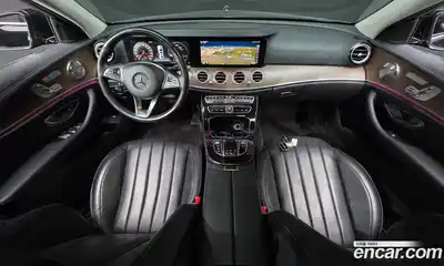 Mercedes-Benz E-Class 2016 2.0 автомат (гидро), миниатюра 10