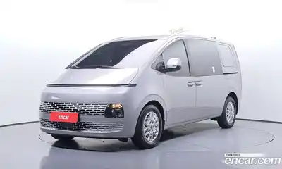 Hyundai Staria, 2025, 4 297 км