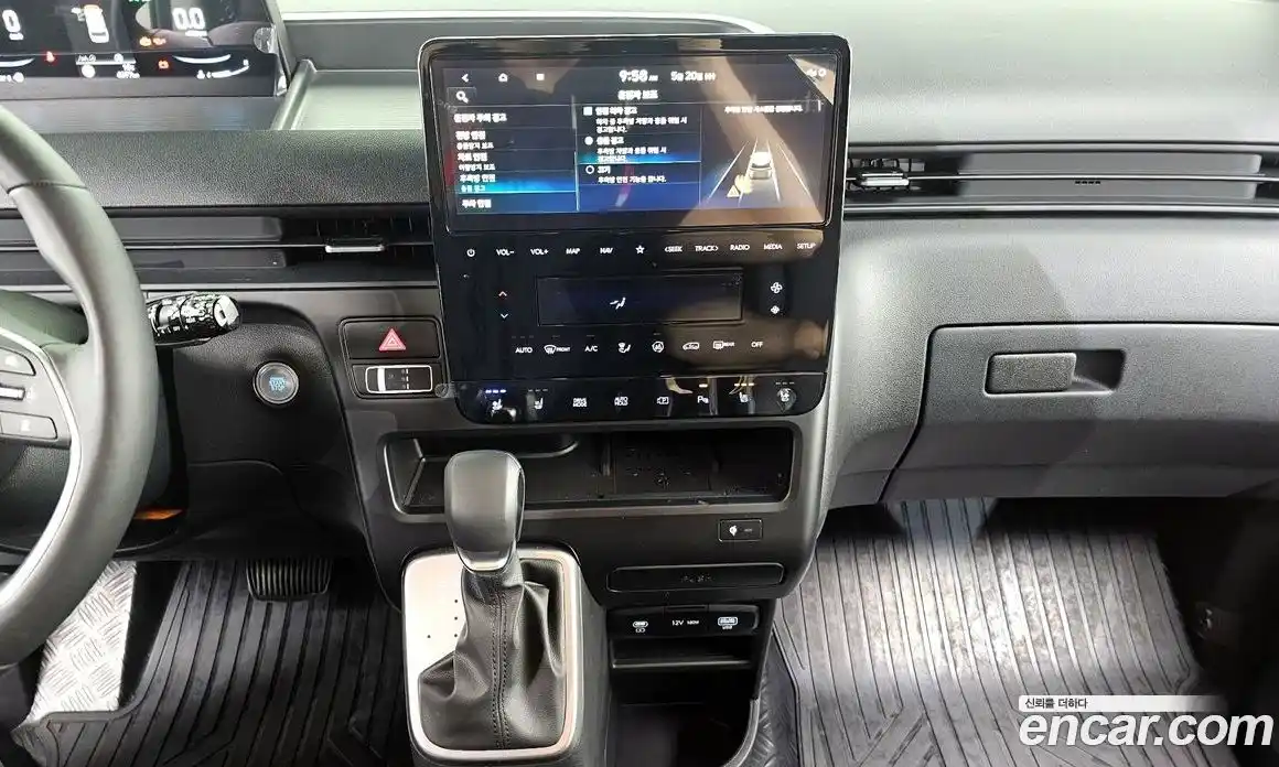 Hyundai Staria 2025 2.2 автомат (гидро), фото 13