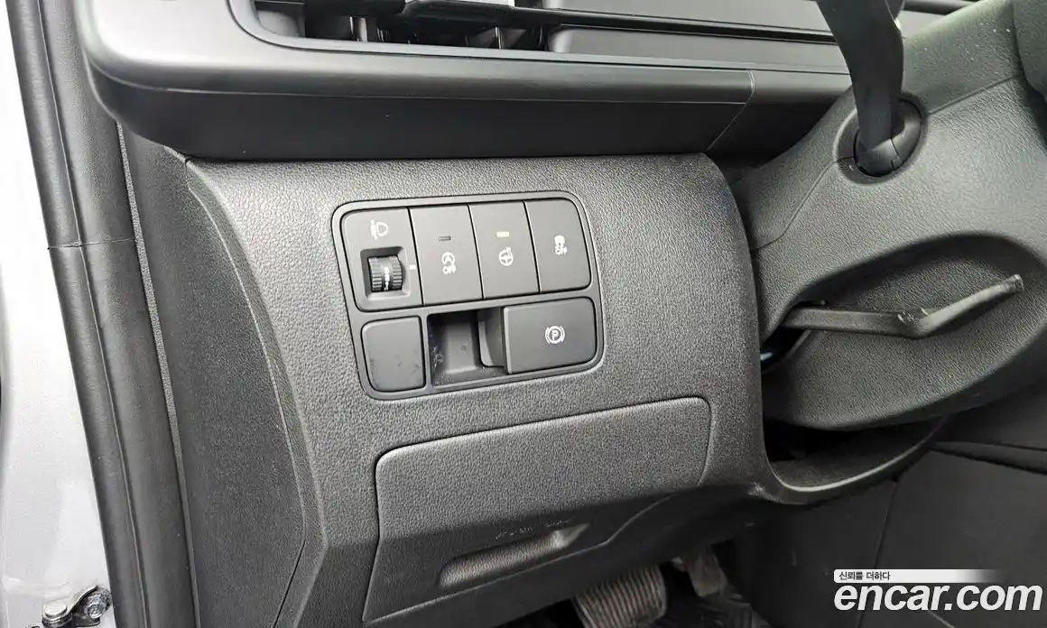 Hyundai Staria 2025 2.2 автомат (гидро), фото 15