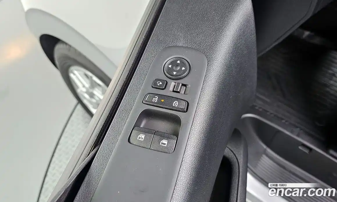 Hyundai Staria 2025 2.2 автомат (гидро), фото 16
