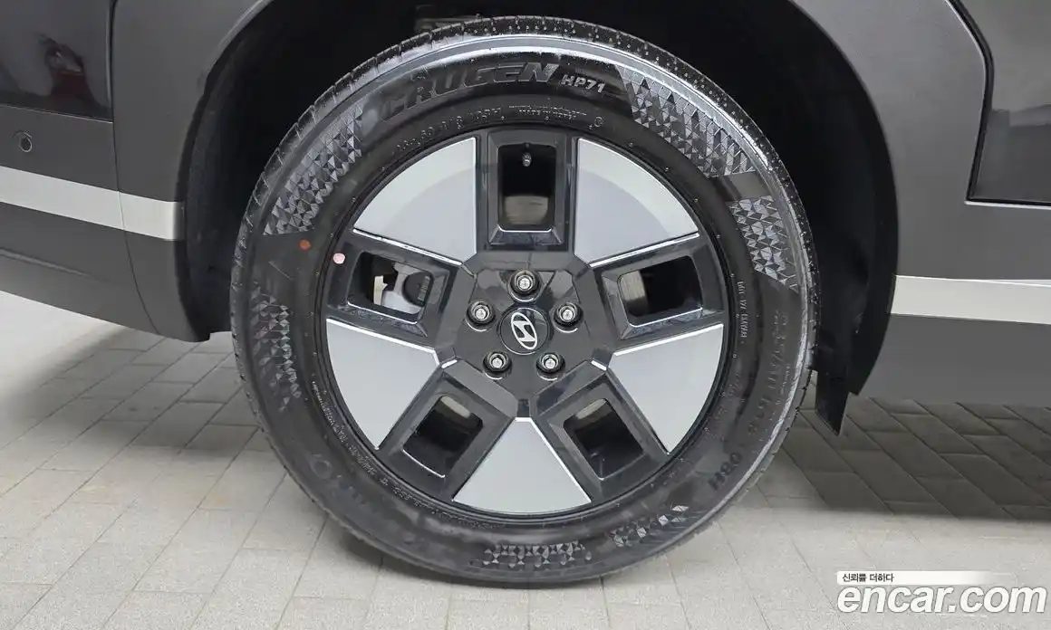 Hyundai Santa Fe 2024 1.6 автомат (гидро), фото 5