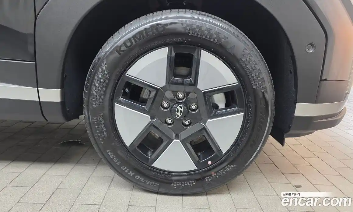 Hyundai Santa Fe 2024 1.6 автомат (гидро), фото 7