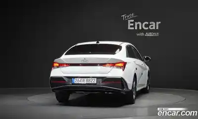 Hyundai Avante 2023 1.6 автомат (гидро), миниатюра 4