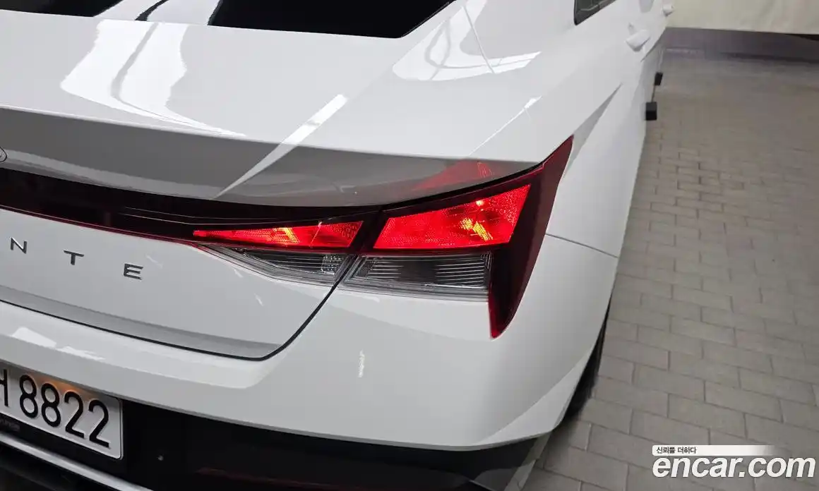 Hyundai Avante 2023 1.6 автомат (гидро), фото 9