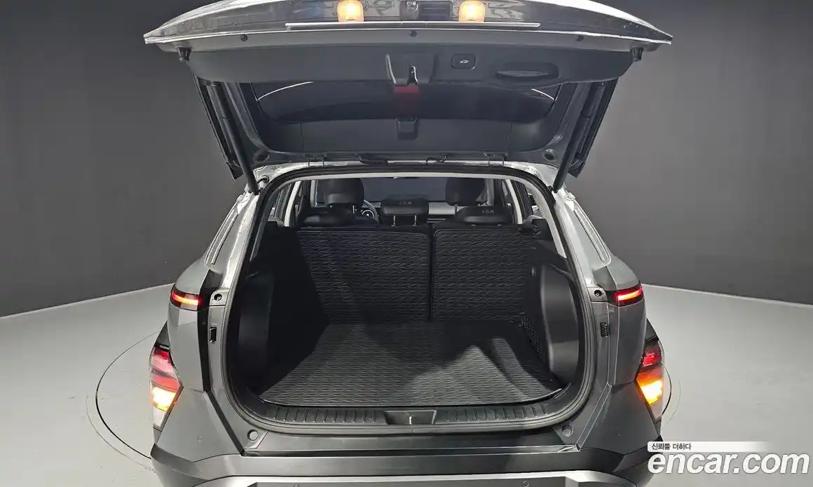 Hyundai Kona 2025 1.6 автомат (гидро), фото 26