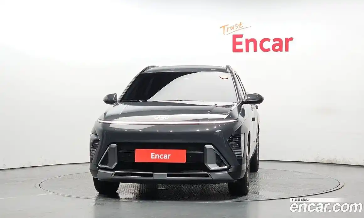 Hyundai Kona 2025 1.6 автомат (гидро), фото 3