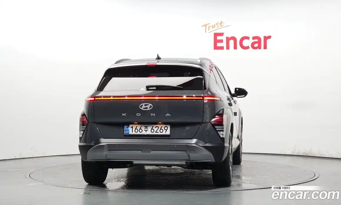 Hyundai Kona 2025 1.6 автомат (гидро), фото 4