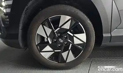 Hyundai Kona 2025 1.6 автомат (гидро), миниатюра 5