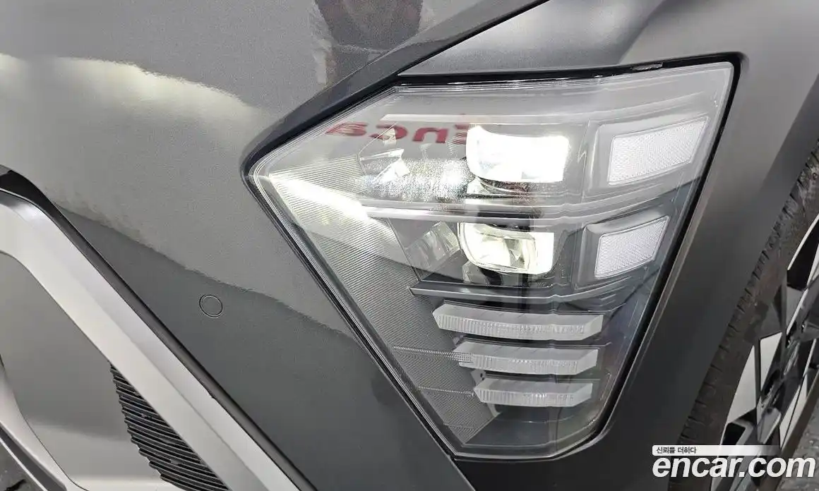 Hyundai Kona 2025 1.6 автомат (гидро), фото 8