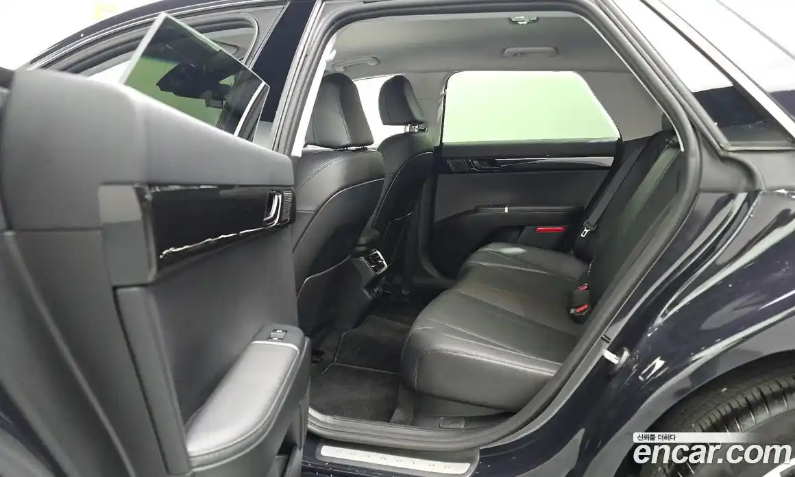Hyundai Grandeur 2023 2.5 автомат (гидро), фото 12