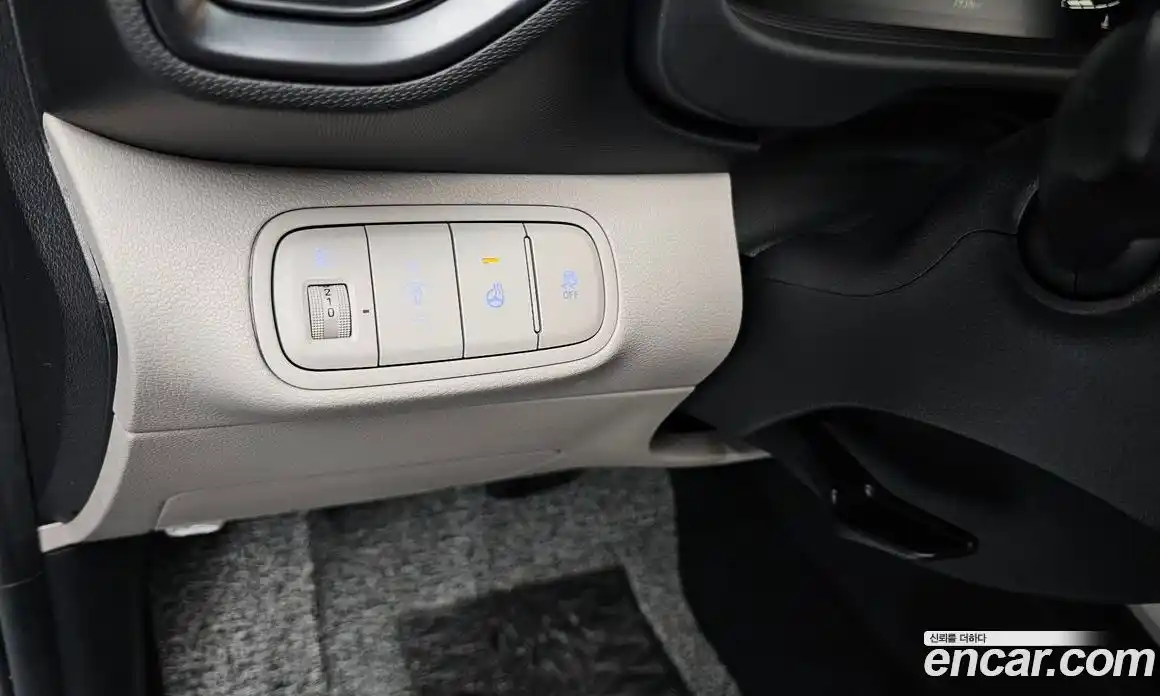 Hyundai Venue 2023 1.6 автомат (гидро), фото 24
