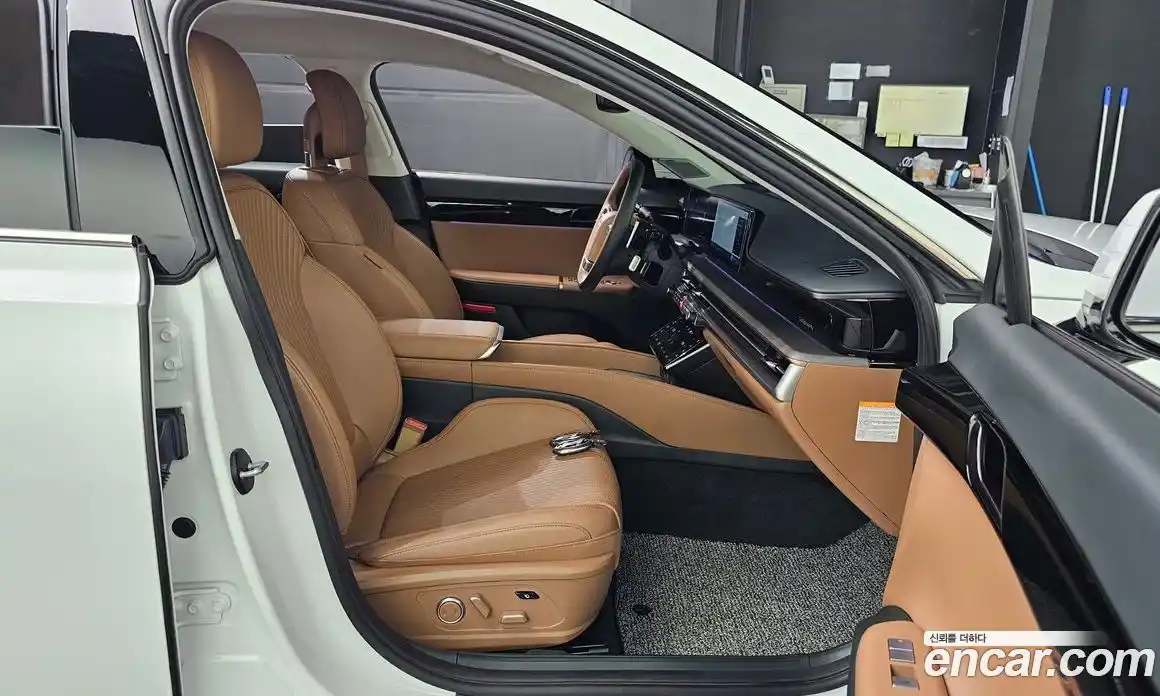 Hyundai Grandeur 2023 1.6 автомат (гидро), фото 18