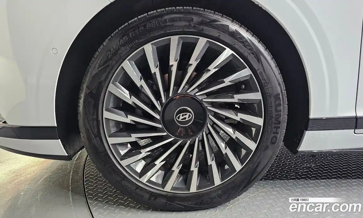Hyundai Grandeur 2023 1.6 автомат (гидро), фото 5