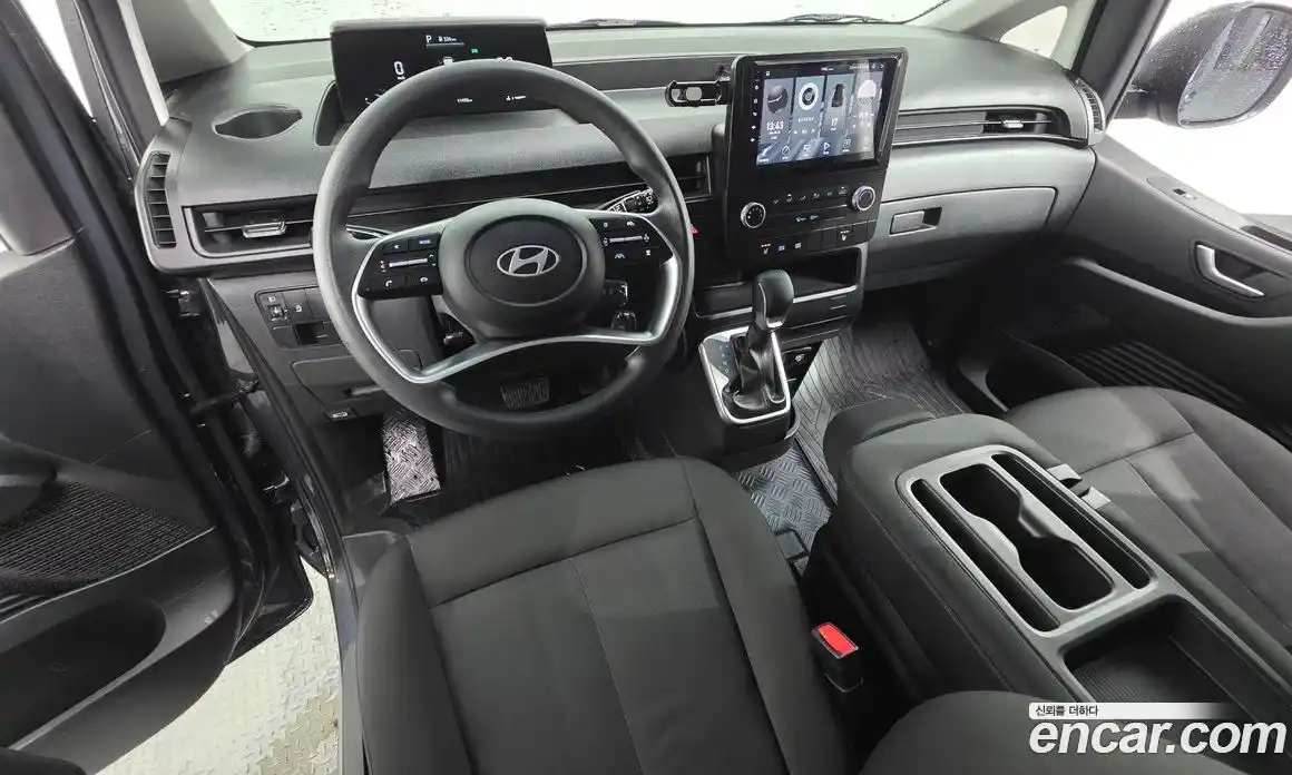 Hyundai Staria 2024 2.2 автомат (гидро), фото 7