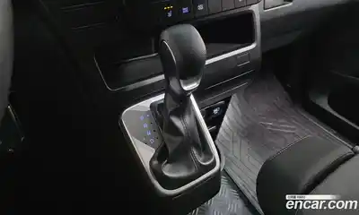 Hyundai Staria 2024 2.2 автомат (гидро), миниатюра 9