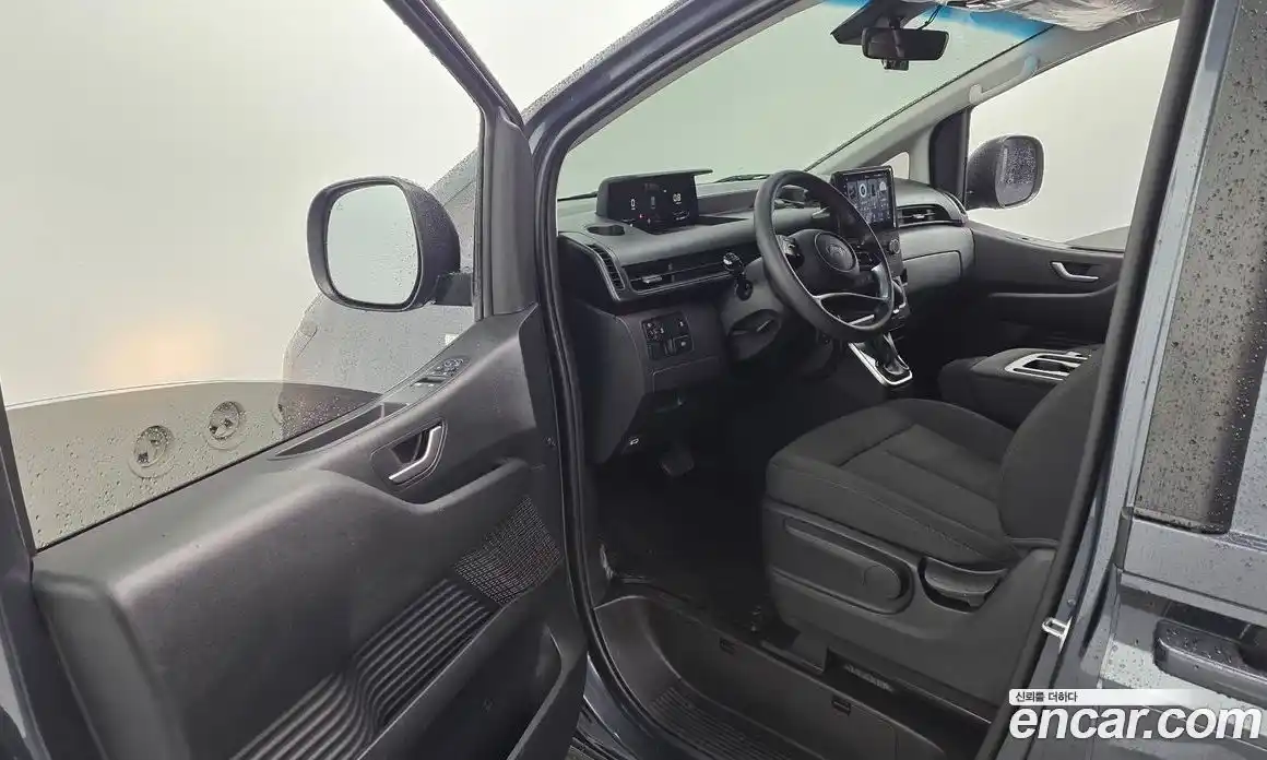 Hyundai Staria 2024 2.2 автомат (гидро), фото 10
