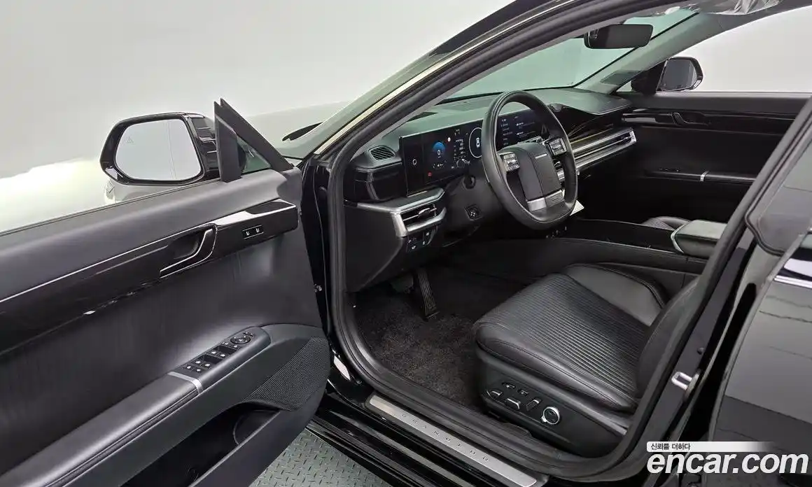 Hyundai Grandeur 2023 2.5 автомат (гидро), фото 13