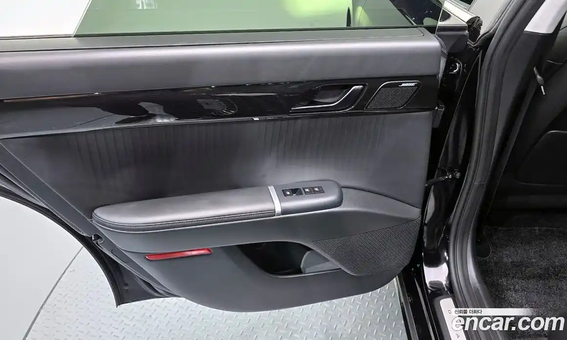 Hyundai Grandeur 2023 2.5 автомат (гидро), фото 15