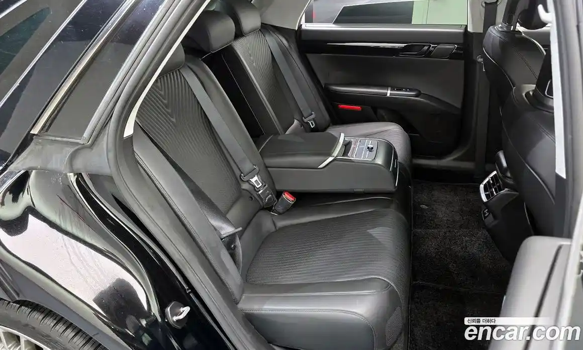 Hyundai Grandeur 2023 2.5 автомат (гидро), фото 17