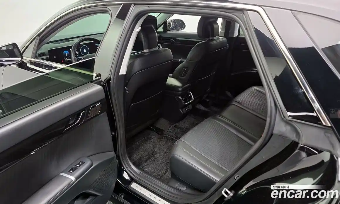 Hyundai Grandeur 2023 2.5 автомат (гидро), фото 18