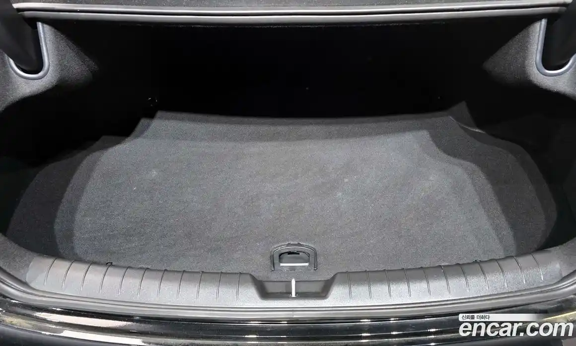 Hyundai Grandeur 2023 2.5 автомат (гидро), фото 33