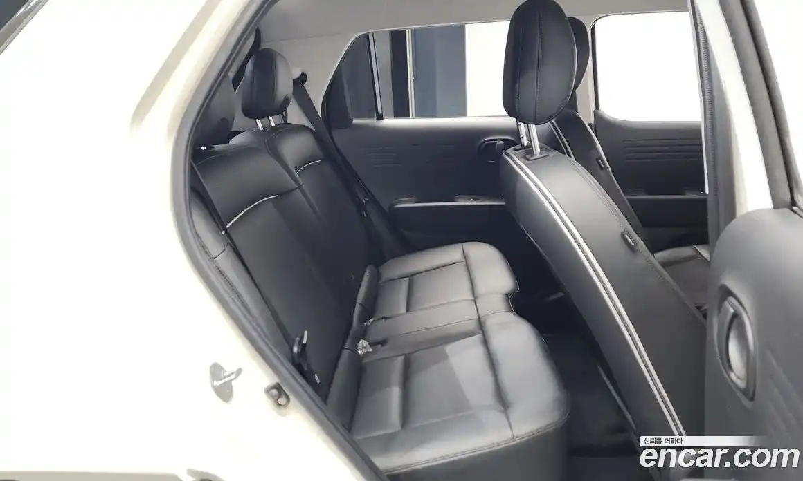Hyundai Casper 2023 1.0 автомат (гидро), фото 17