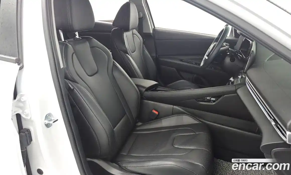 Hyundai Avante 2025 1.6 автомат (гидро), фото 16