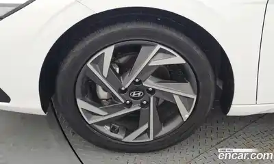 Hyundai Avante 2025 1.6 автомат (гидро), миниатюра 5