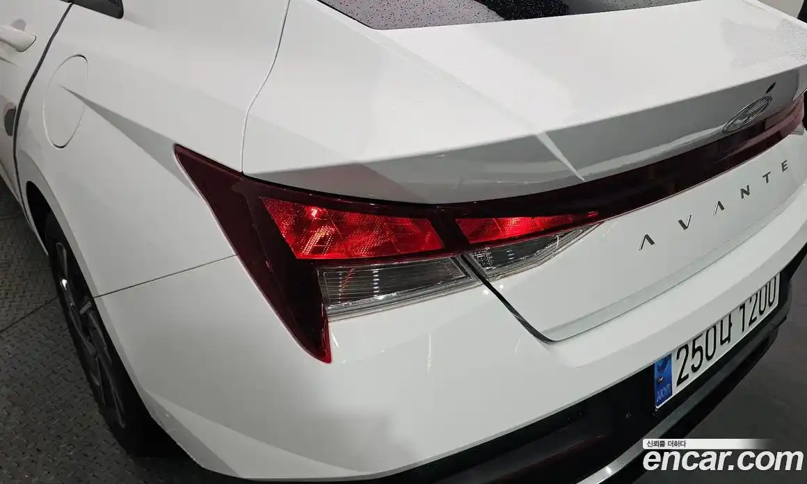 Hyundai Avante 2025 1.6 автомат (гидро), фото 9