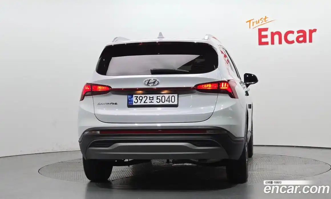 Hyundai Santa Fe 2022 2.2 автомат (гидро), фото 4