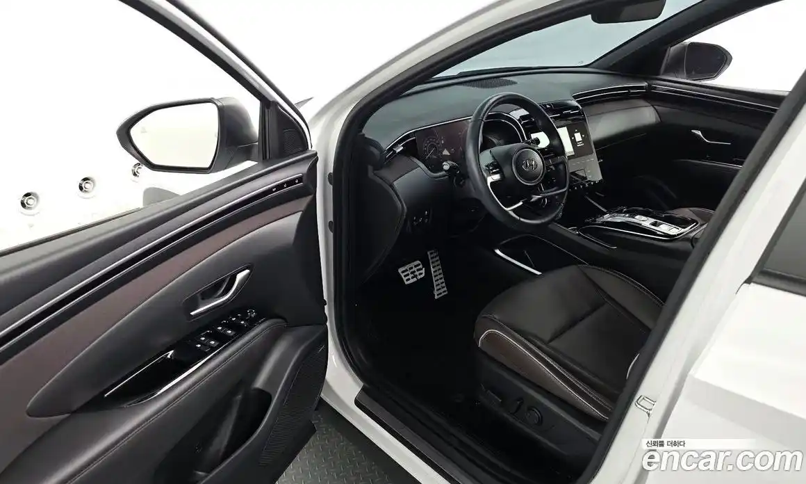 Hyundai Tucson 2023 1.6 автомат (гидро), фото 10