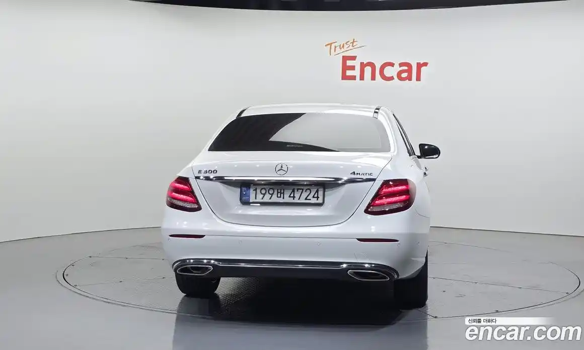 Mercedes-Benz E-Class 2018 2.0 автомат (гидро), фото 4