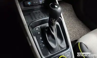 Hyundai Venue 2025 1.6 автомат (гидро), миниатюра 11